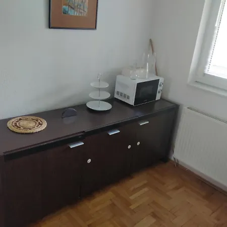 Apartment Tajra *